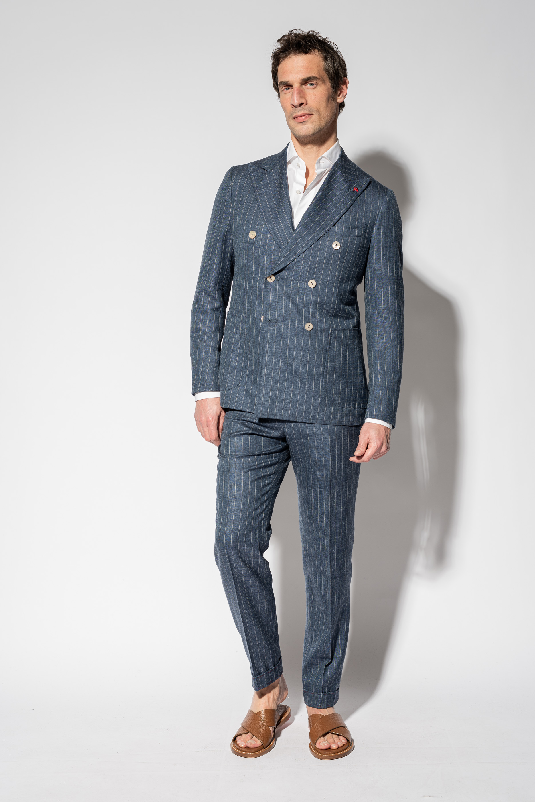 C91ASI_011_96413_810-media-1.jpg